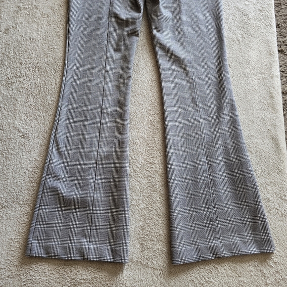 Ella Rafaella High Rise Button Detail Plaid Bootcut Pant size 8 - Picture 9 of 12